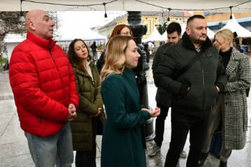 Konferencija za novinare Marije Selak Raspudić na temu iseljavanja mladih