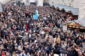 Zadar - Badnjak na zadarskim ulicama i trgovima