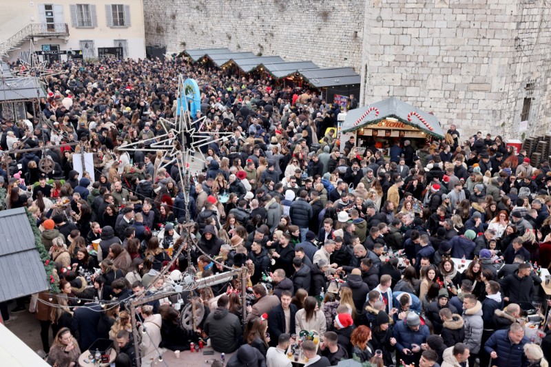 Zadar - Badnjak na zadarskim ulicama i trgovima