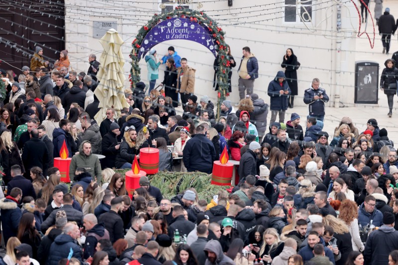 Zadar - Badnjak na zadarskim ulicama i trgovima