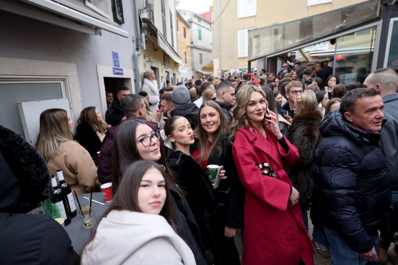 Zadar - Badnjak na zadarskim ulicama i trgovima