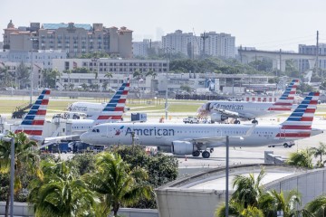 (FILE) USA AMERICAN AIRLINES