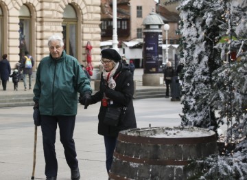 Blagdansko prijepodne u centru grada