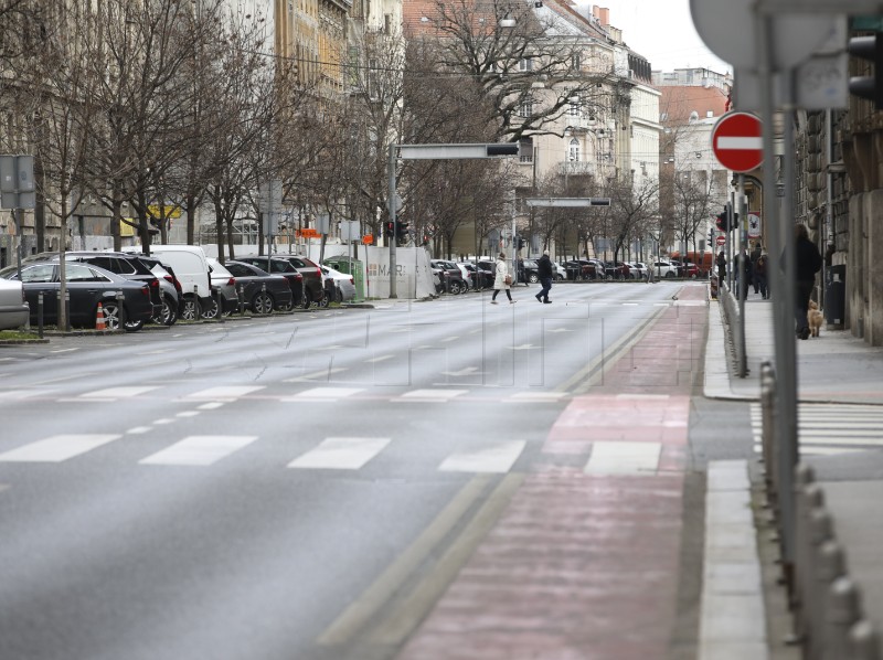 Blagdansko prijepodne u centru grada