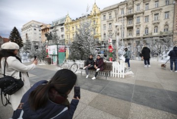 Blagdansko prijepodne u centru grada