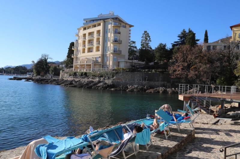 Opatija: Gosti uživali u sunčanom danu uz more