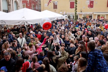 Zadar - Dječji program Nove godine na Narodnom trgu