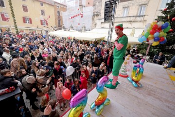 Zadar - Dječji program Nove godine na Narodnom trgu