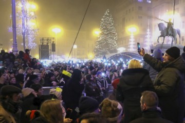 Doček Nove 2025 godine na Trgu bana Jelačića