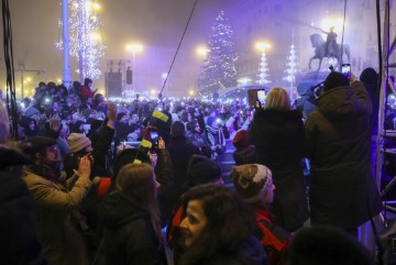 Doček Nove 2025 godine na Trgu bana Jelačića