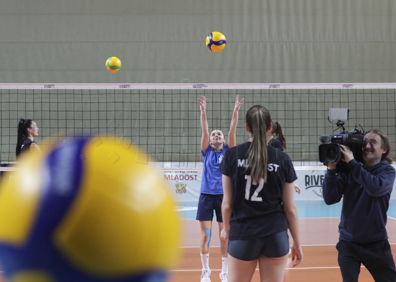 Otvoreni trening odbojkašica Mladosti