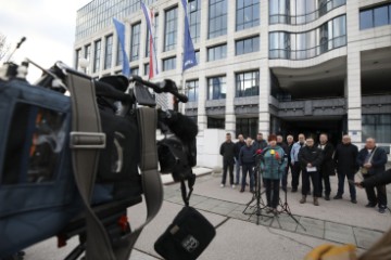 Konferencija za medije reprezentativnih sindikata INA Grupe