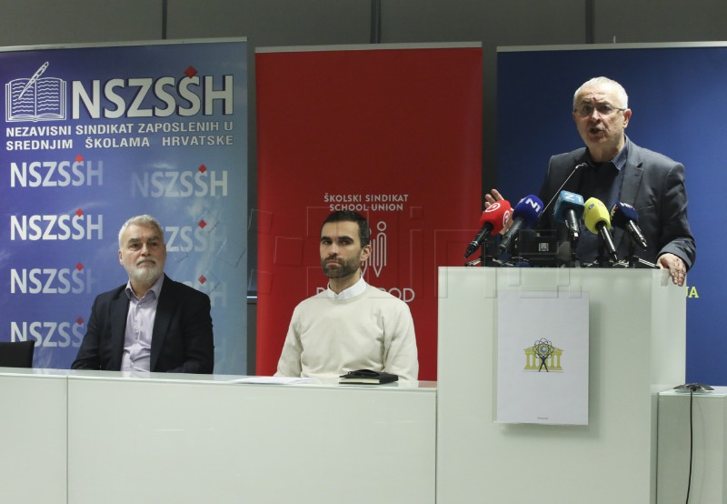 Konferencija za medije tri sindikata obrazovanja i znanosti 