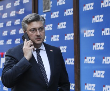 Dolasci na sjednicu Predsjedništva HDZ-a