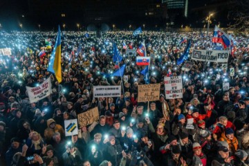 epaselect SLOVAKIA PROTEST FICO