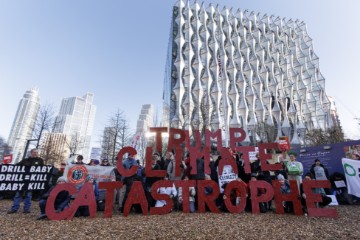 BRITAIN USA CLIMATE PROTEST