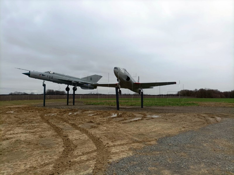 Na čazmansko letjelište stigao ratni avion MiG 21