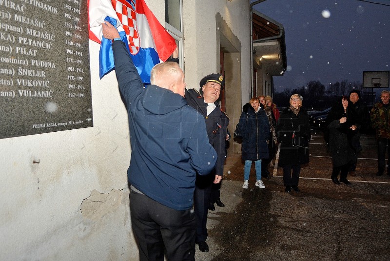 Otkrivena spomen ploča poginulim braniteljima na DVD Velika Jelsa u Karlovcu