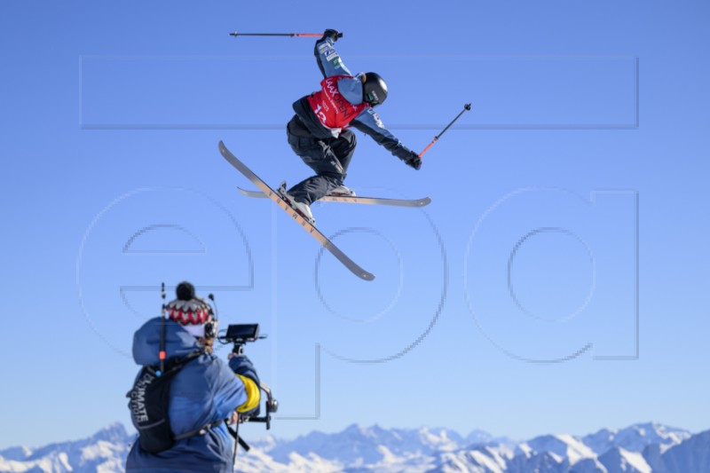 SWITZERLAND ALPINE SKIING