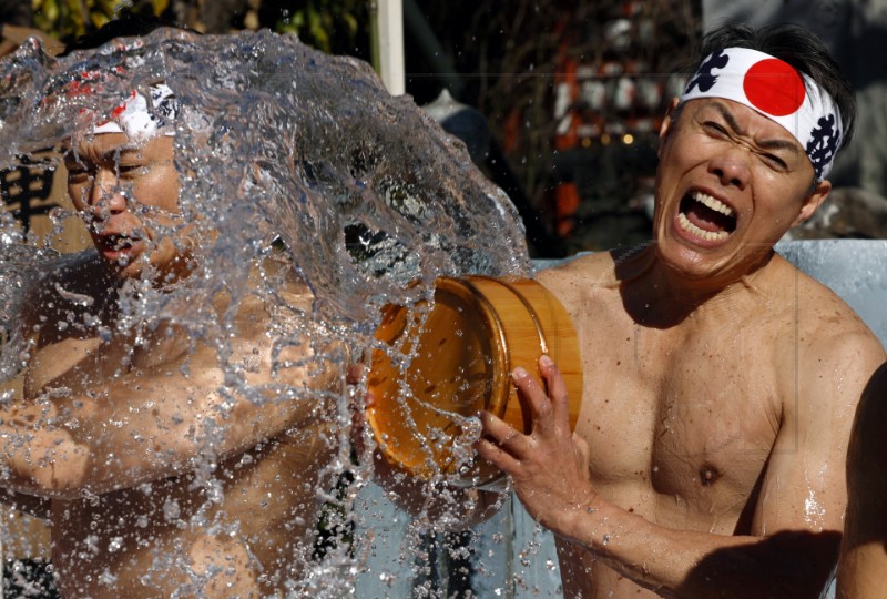 JAPAN TRADITIONS ICE BATH