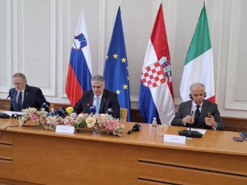 Trilateralan sastanak ministara unutarnjih poslova Hrvatske, Slovenije i Italije