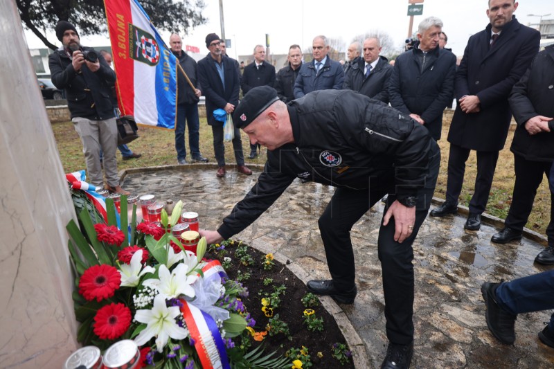 Odana počast poginulim hrvatskim braniteljima 4. gardijske brigade Pauci