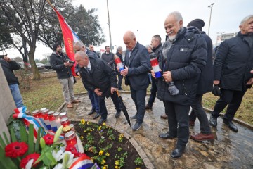 Odana počast poginulim hrvatskim braniteljima 4. gardijske brigade Pauci