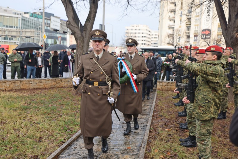 Odana počast poginulim hrvatskim braniteljima 4. gardijske brigade Pauci