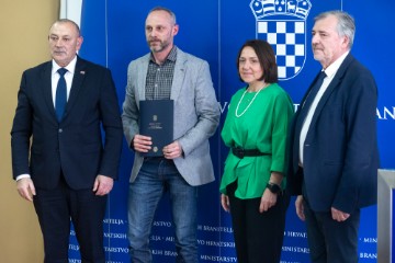 Uručeni sporazumi o sistematskim pregledima za hrvatske branitelje