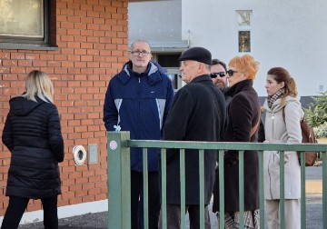 Građani prosvjeduju ispred Županijske bolnice Čakovec