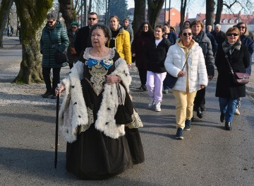 Šetnja Karlovcem s Marijom Terezijom