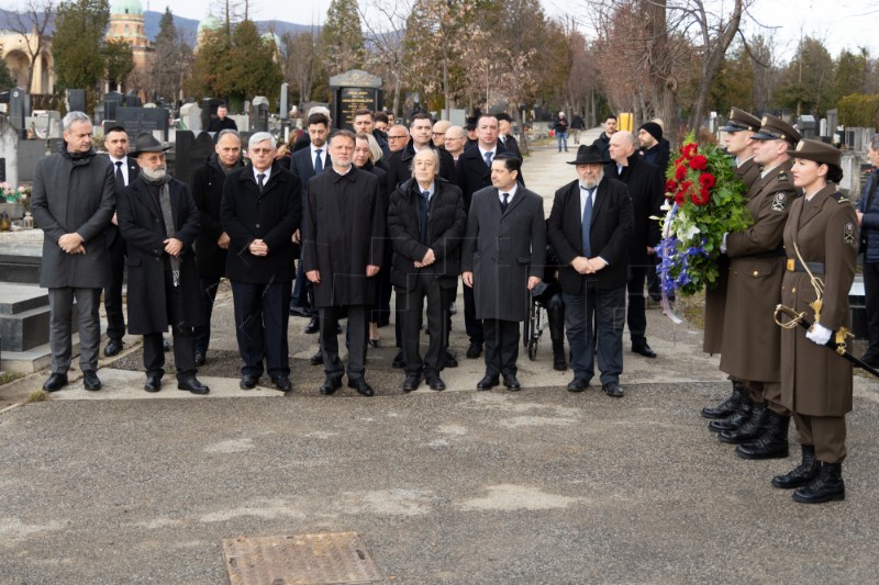 Jadroković na položio vijenac na Židovskom groblju