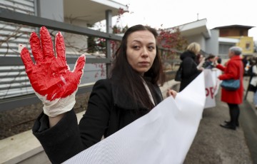 Mirna akcija solidarnosti za žrtve represivnog sustava u Srbiji