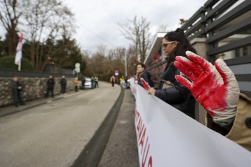 Mirna akcija solidarnosti za žrtve represivnog sustava u Srbiji