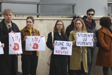 Mirna akcija solidarnosti za žrtve represivnog sustava u Srbiji