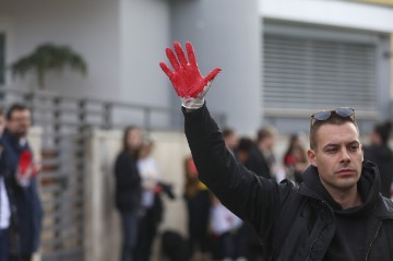 Mirna akcija solidarnosti za žrtve represivnog sustava u Srbiji