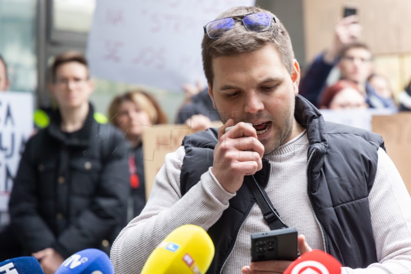 Prosvjed fizioterapeuta pred Ministarstvom zdravstva