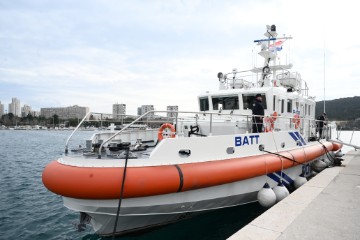 Božinović u obilasku novoisporučenog policijskog plovila “BATT”