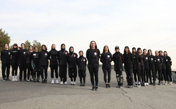 IRAN PHOTO SET STUNTWOMEN