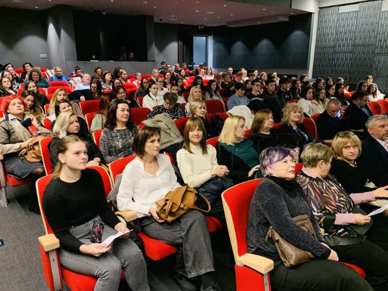 U Bjelovaru Stručni skup o poučavanju i učenju o Holokaustu