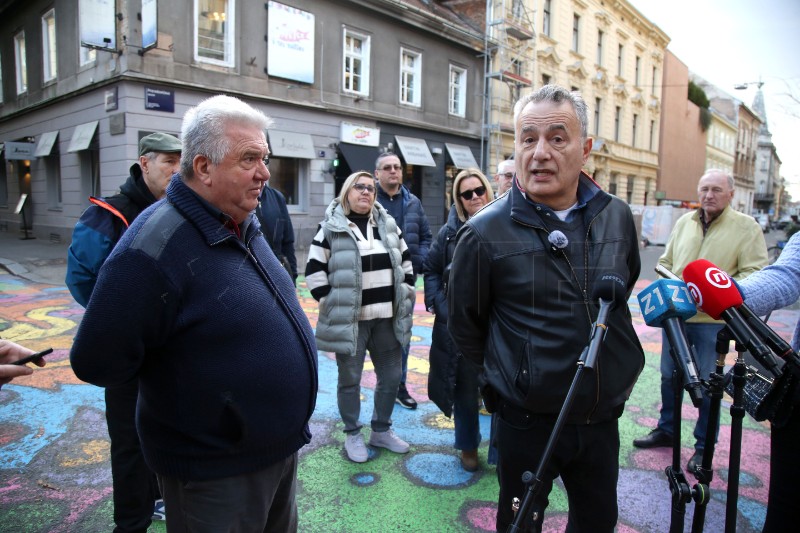 Konferencija za medije udruge taxi vozača i udruge Buđenje