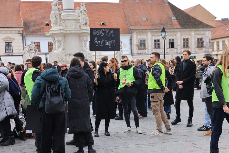 Prosvjed studenata Akademije za umjetnost i kulturu u Osijeku