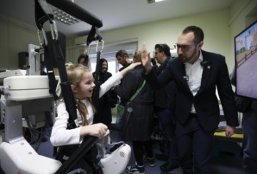 Predstavljanje novog rehabilitacijskog robota