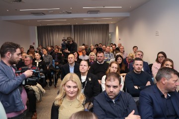  Okrugli stol u organizaciji kandidata HDZ-a za gradonačelnika Splita Tomislava Šute