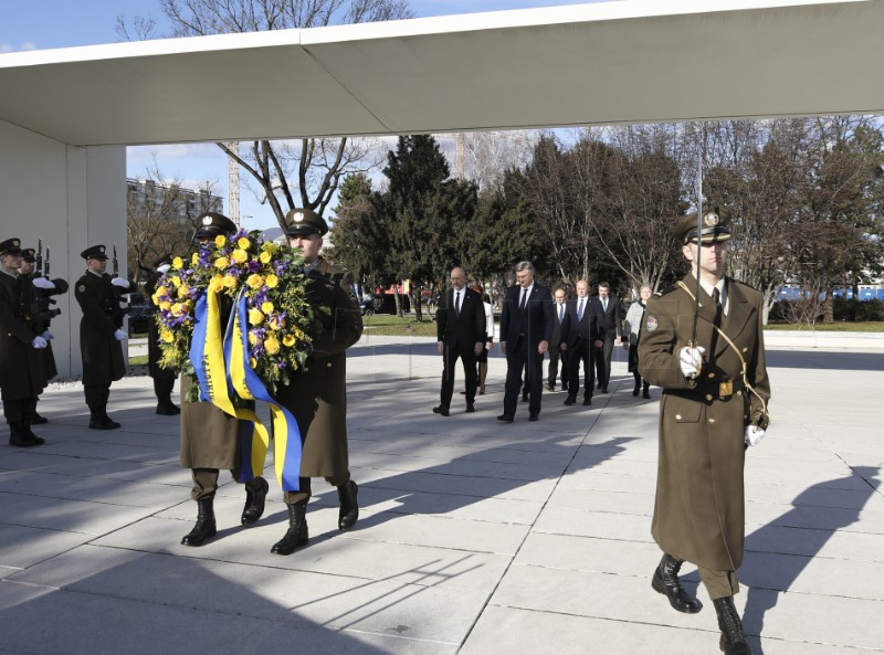 Denis Šmihal položio vijenac ispred Spomenika domovine