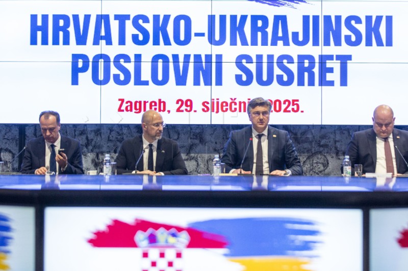 Predsjednici vlada Ukrajine i Hrvatske sastali se s hrvatskim gospodarstvenicima