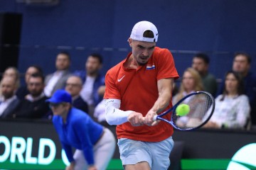 Davis Cup, Hrvatska - Slovačka, meč Dino Prižmić - Jozef Kovalik