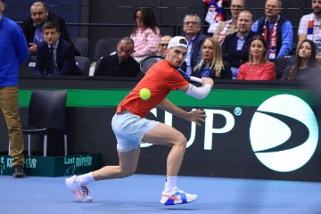 Davis Cup, Hrvatska - Slovačka, meč Dino Prižmić - Jozef Kovalik