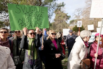 Zadar: Prosvjed "Spasimo Vruljicu" protiv devastacije prostora i zelenih površina