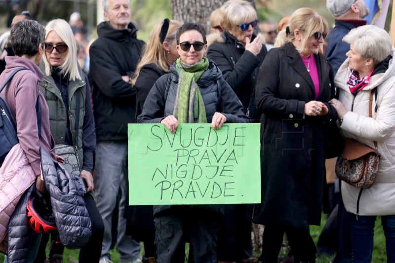 Zadar: Prosvjed "Spasimo Vruljicu" protiv devastacije prostora i zelenih površina